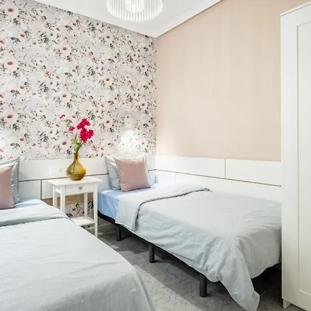 Centrico Con Garaje * Torrevieja